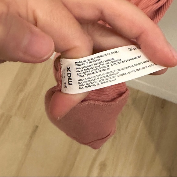 Pink Ribbed Dress - Picture 4 of 4